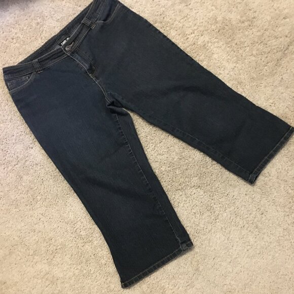 Contrast Jeans Dark Navy Blue Denim Capris - Picture 9 of 16